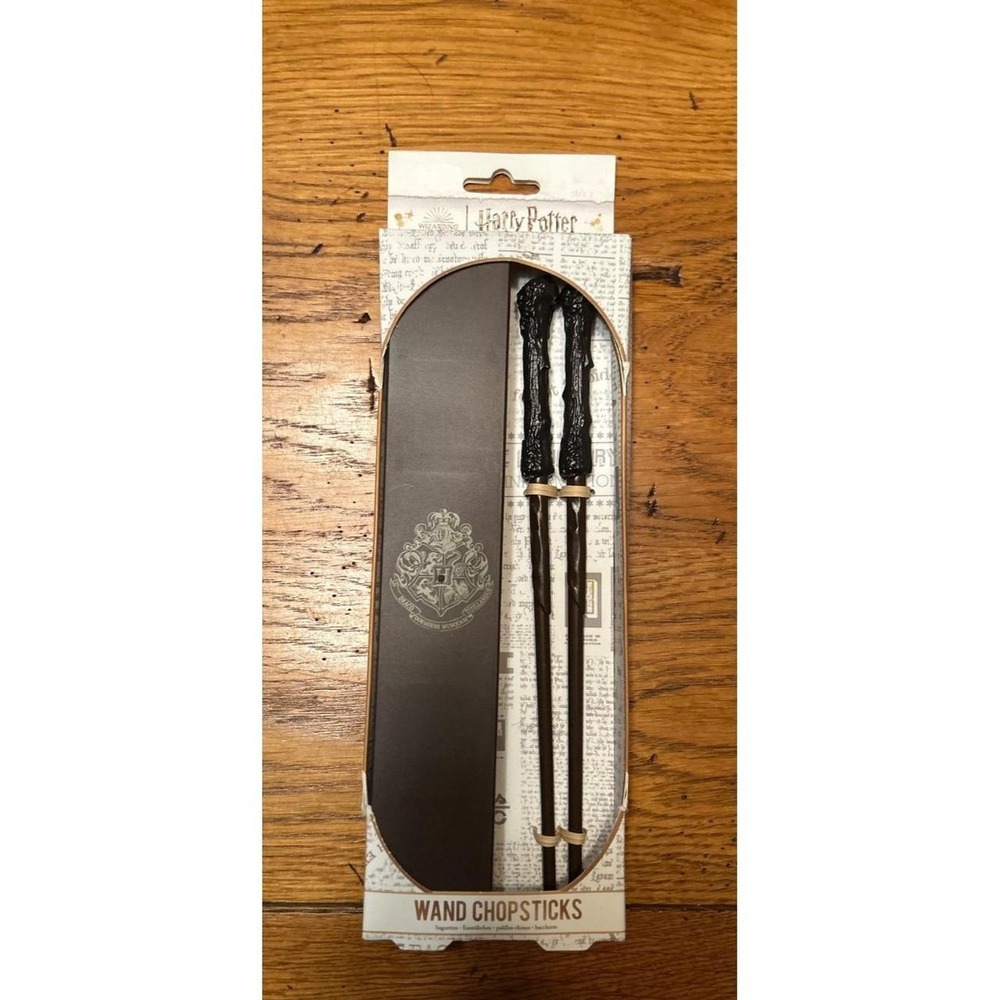 Harry Potter Wand Chopsticks with Plastic Storage Case Paladone Brown New